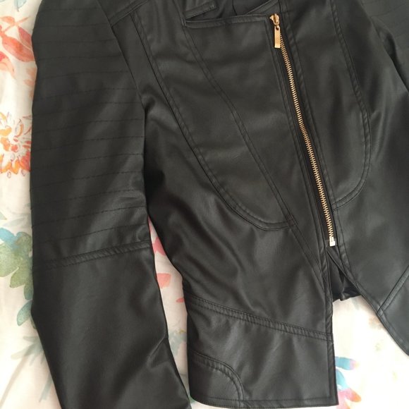 Women's Faux Leather Jacket By Qing Qing Fashion Asymmetrical Zip Closure - Picture 11 of 14